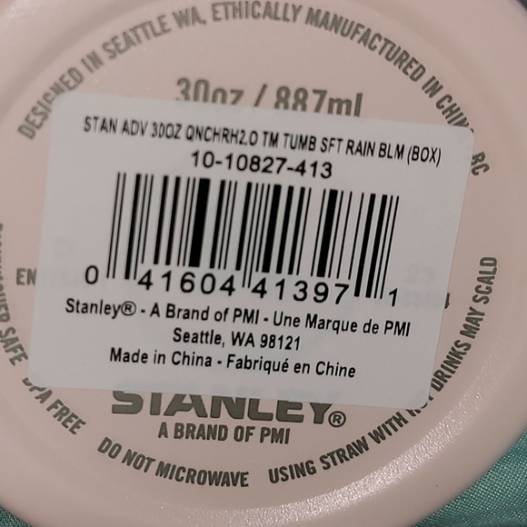 🩷💘Stanley Exclusive! Soft Rain Bloom 30oz Clean Slate Stanley Quencher 2.0💕❤️ - Picture 4 of 9